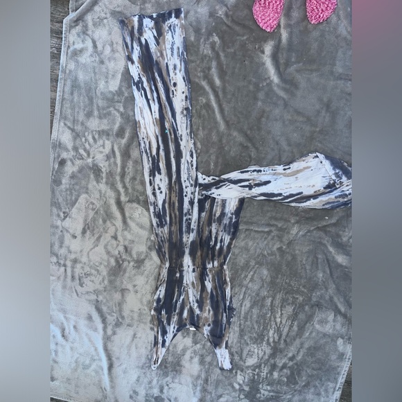 Tie dye color splotched jumpsuit, stretchy size medium, perfect condition - Picture 4 of 4